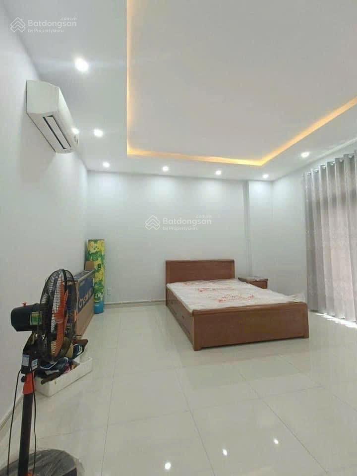 Cho thuê nhà 1 trệt 2 lầu phường phú lợi 4pn  4wc full nội thất đầy đủ sân 3 xe hơi