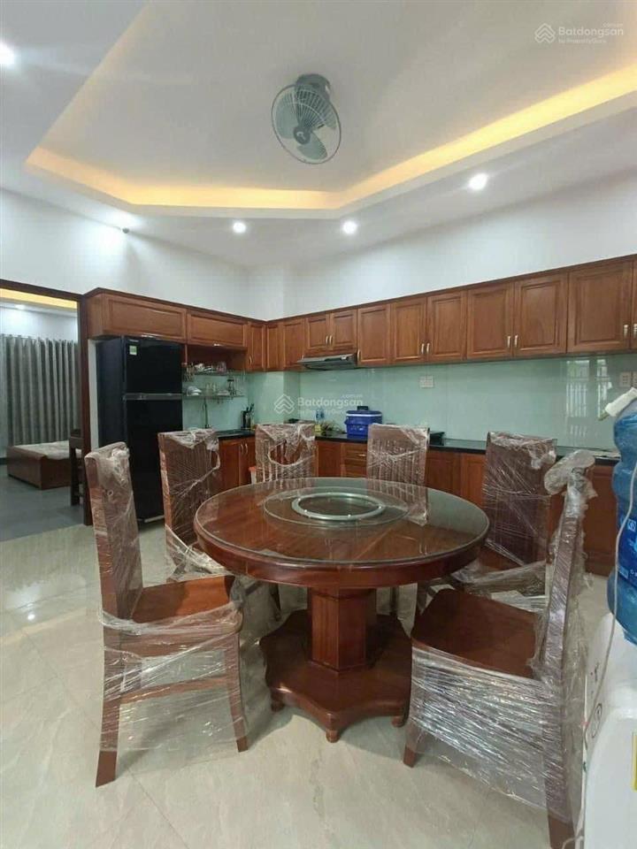Cho thuê nhà 1 trệt 2 lầu phường phú lợi 4pn  4wc full nội thất đầy đủ sân 3 xe hơi