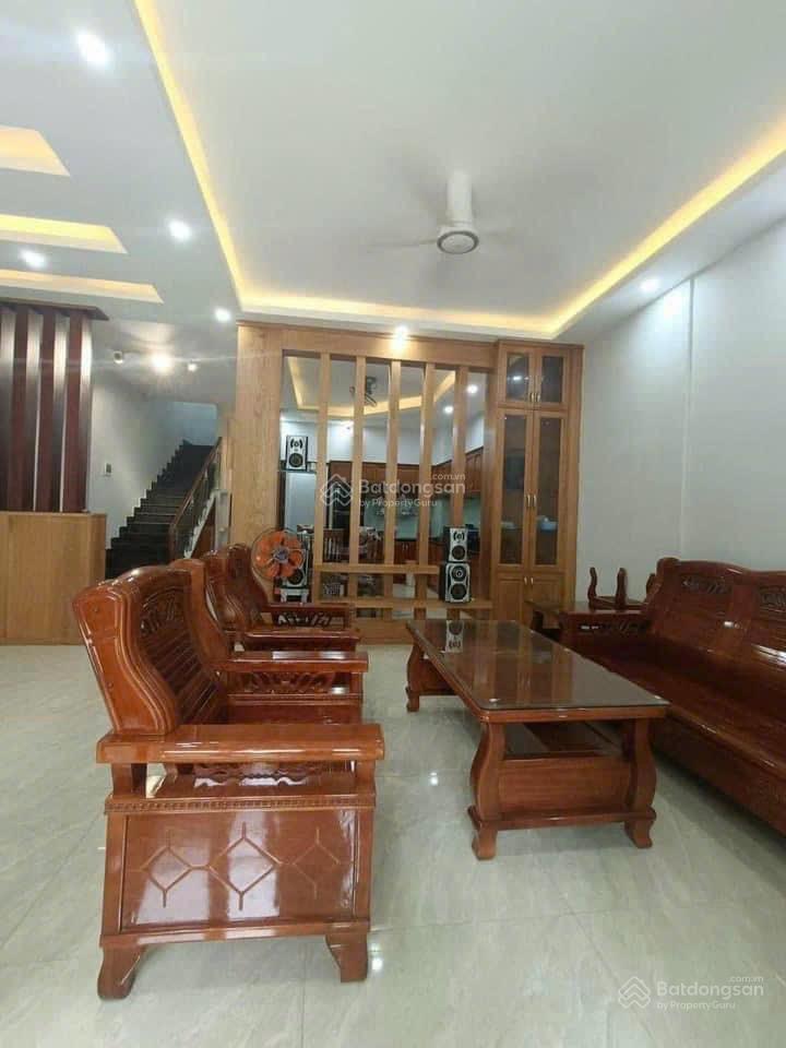 Cho thuê nhà 1 trệt 2 lầu phường phú lợi 4pn  4wc full nội thất đầy đủ sân 3 xe hơi