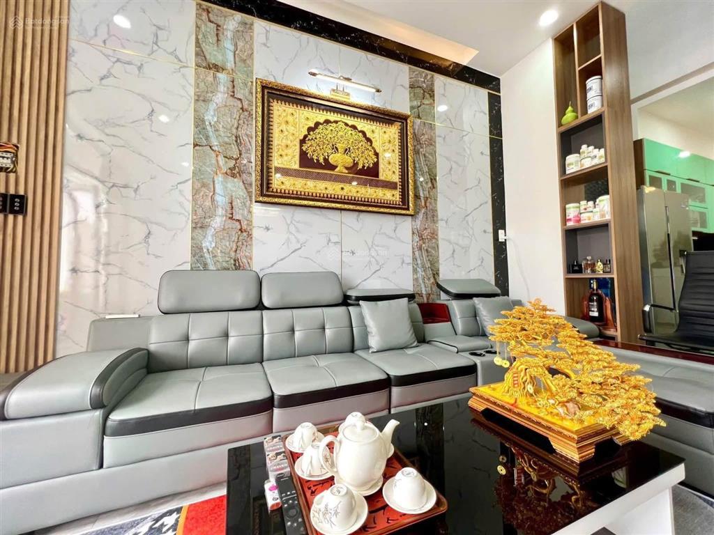 Cho thuê nhà 1 trệt 2 lầu phường phú mỹ 3pn3wc đầy đủ nội thất sân đậu 2 xe hơi