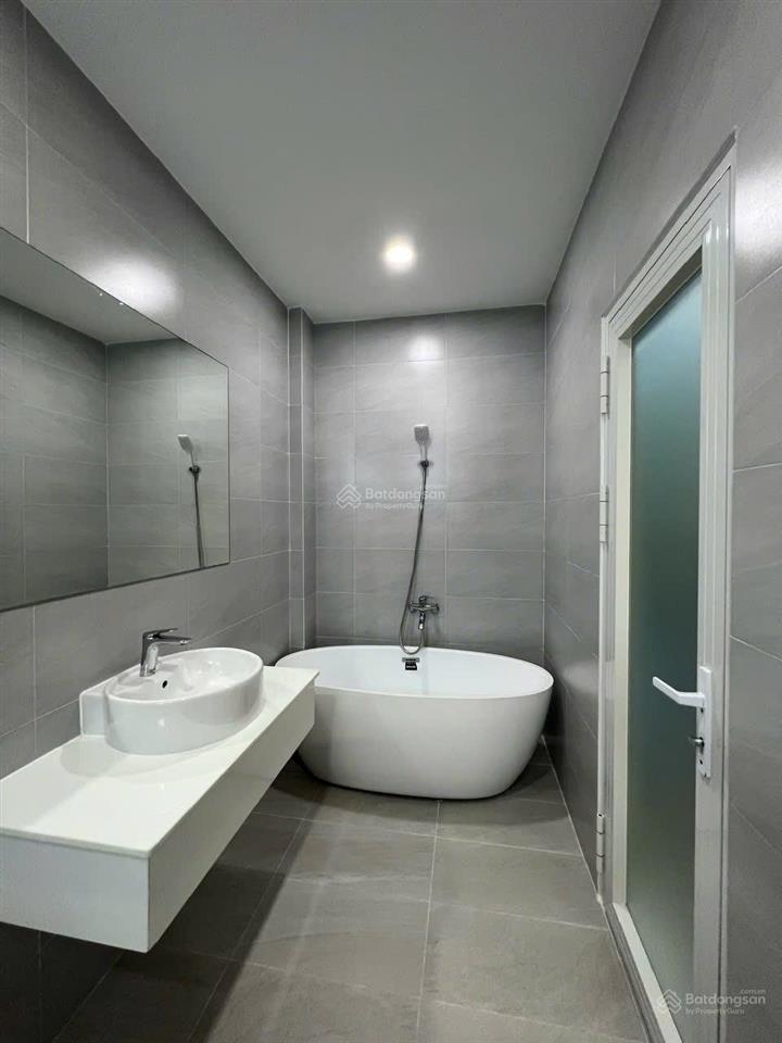 Cho thuê nhà 1 trệt 2 lầu khu nhà ở thương mại dịch vụ phú mỹ 4 phòng ngủ  4 wc