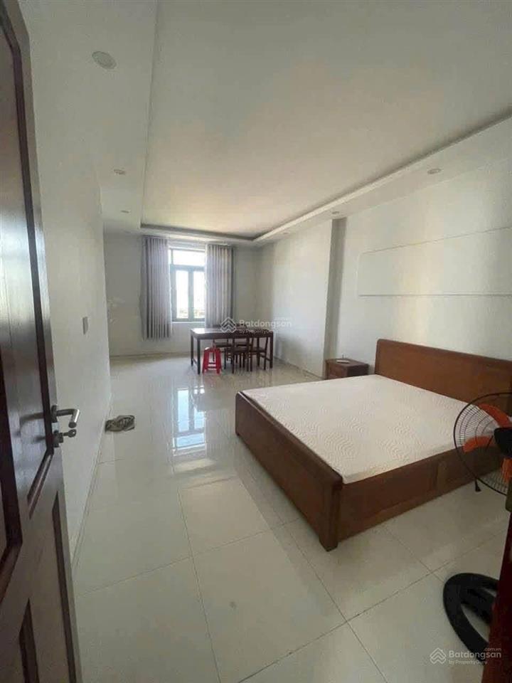 Cho thuê nhà 1 trệt 2 lầu phường phú lợi 4pn4wc đầy đủ nội thất sân xe hơi rộng rãi