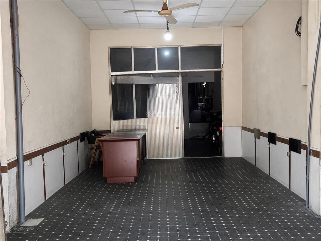 Cho thuê mặt bằng mặt tiền 593 cmt8 đối diện ngân hàng acb, gần ngã ba đỗ thị lời