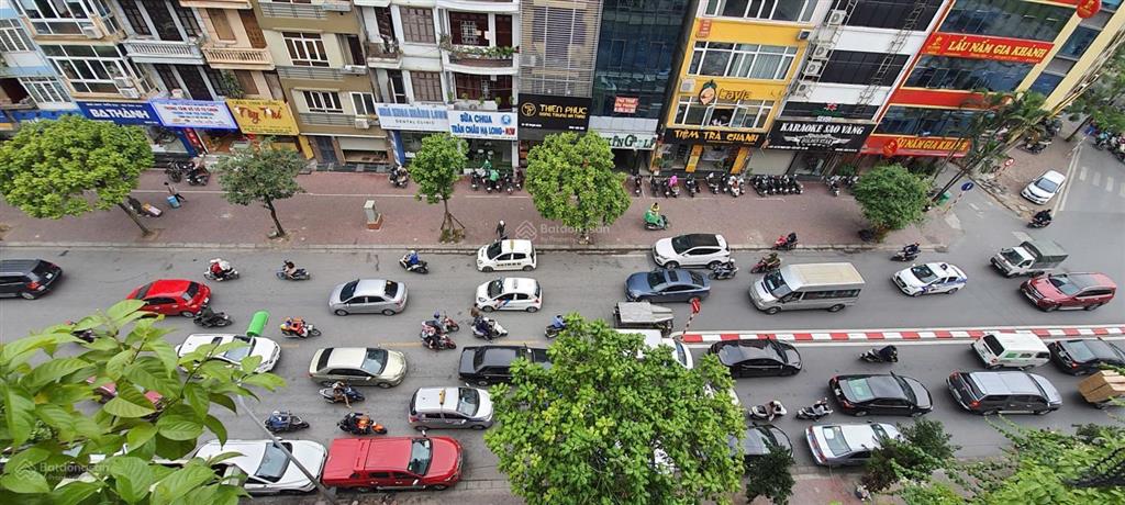 Cho thuê văn phòng khu cầu giấy, vũ phạm hàm, nguyễn khang, dt 35m2, mặt tiền rộng đẹp