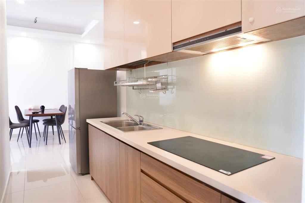 Cho thuê q7 saigon riverside  view sông căn 2pn 67m2 ntcb ở liền  0904 515 ***