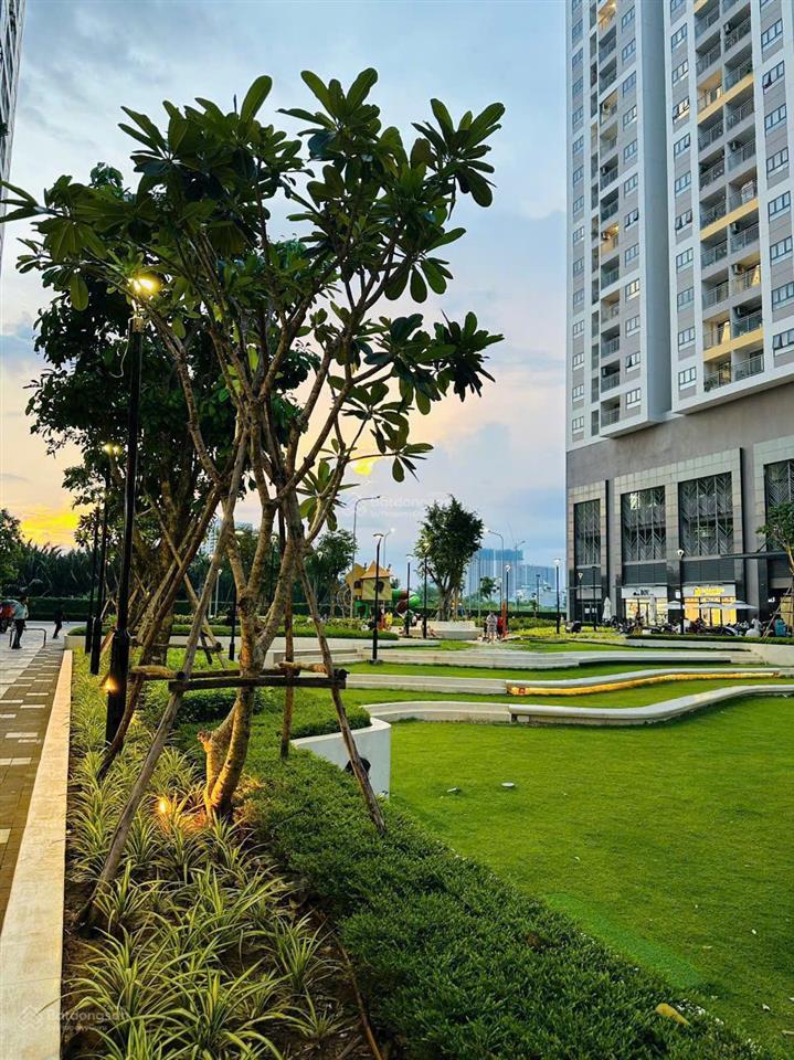 Cho thuê q7 saigon riverside  view sông căn 2pn 67m2 ntcb ở liền  0904 515 ***