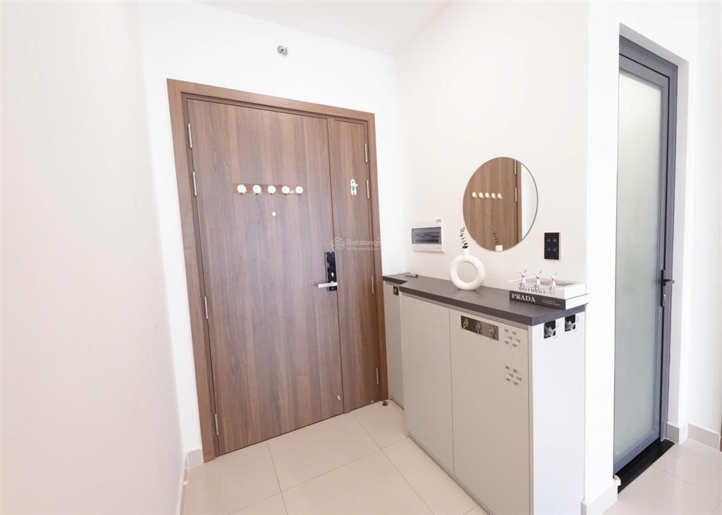 Cho thuê q7 saigon riverside  view sông căn 2pn 67m2 ntcb ở liền  0904 515 ***