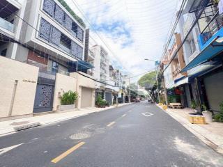 Mtnb 13m khu hiệp tân, tân phú. giá 30 tỷ.
dt 10m x 22m nhà 1 trệt, 1 lầu, st (dt sàn 462m2)