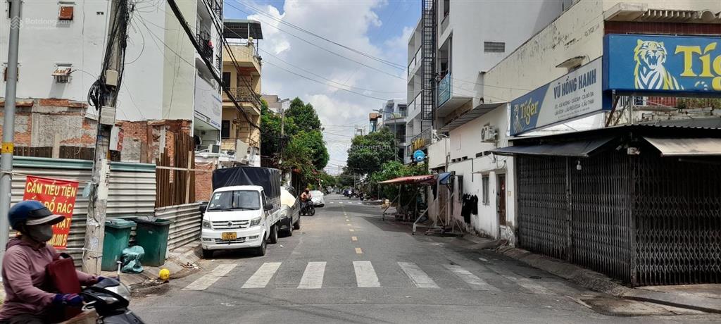 Cặp nhà 7,1x18,5m nhà cấp 4 mtnb họ lê 13m . vị trí đẹp, không lỗi