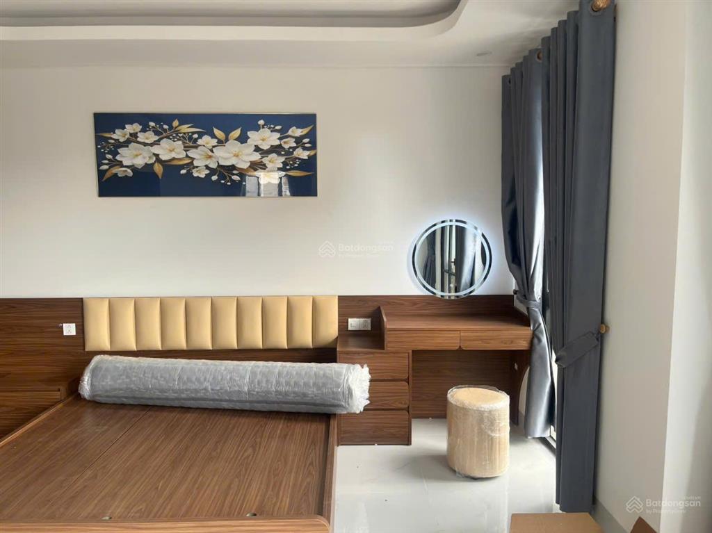 Chính chủ cho thuê biệt thự song lập hoàng gia vinhomes royal island