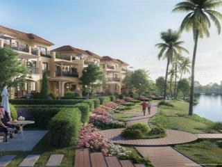 Biệt thự view hồ bơi, thanh toán giãn vị trí đẹp