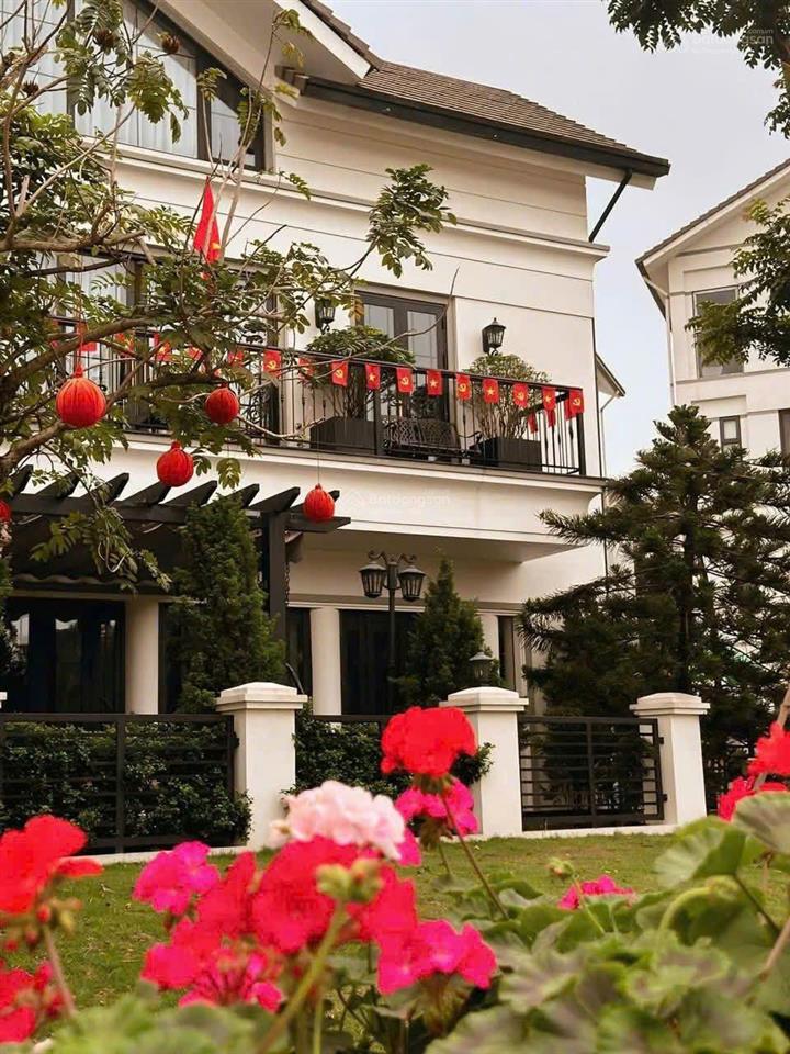 Bán biệt thự đơn lập vinhomes thăng long viu hồ hoàn thiện nội thất quý tộc