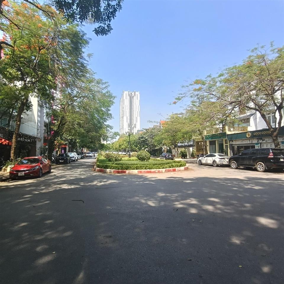 Bán biệt thự lô góc trục đường đôi khu đô thị văn quán ngay hồ văn quán hà đông giá tốt