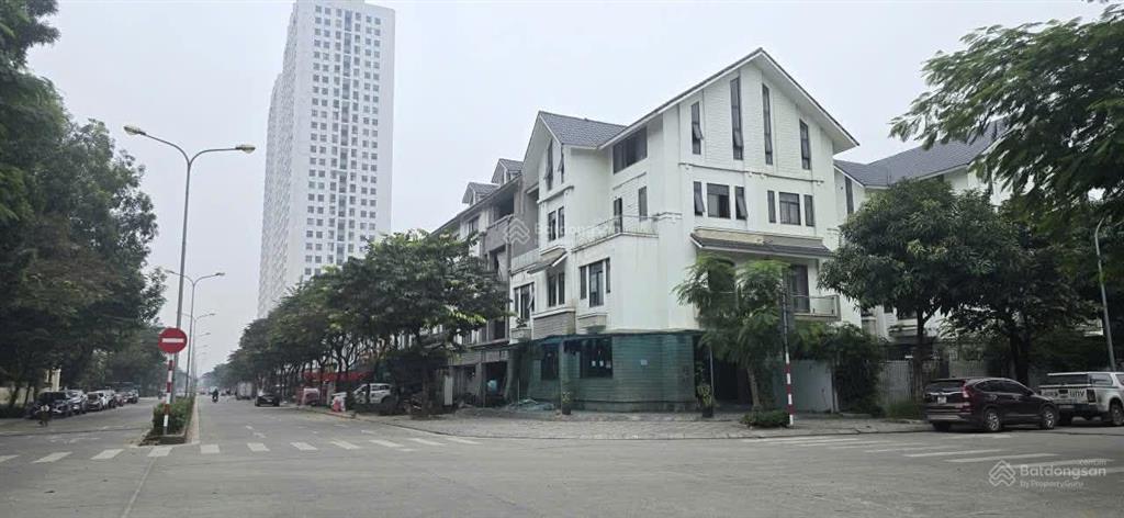 Bán biệt thự lô góc trục đường đôi khu đô thị văn quán ngay hồ văn quán hà đông giá tốt