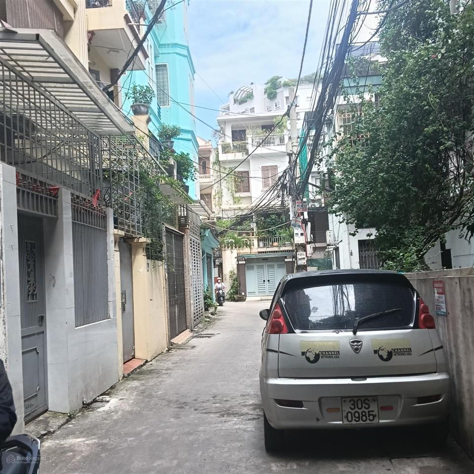 Bán nhà 4 tầng phân lô ô tô đội cấn ba đình giá tốt thị trường