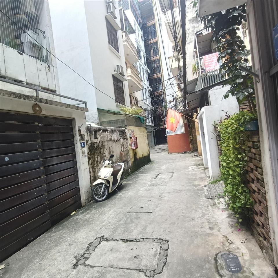 Bán nhà 4 tầng phân lô ô tô đội cấn ba đình giá tốt thị trường