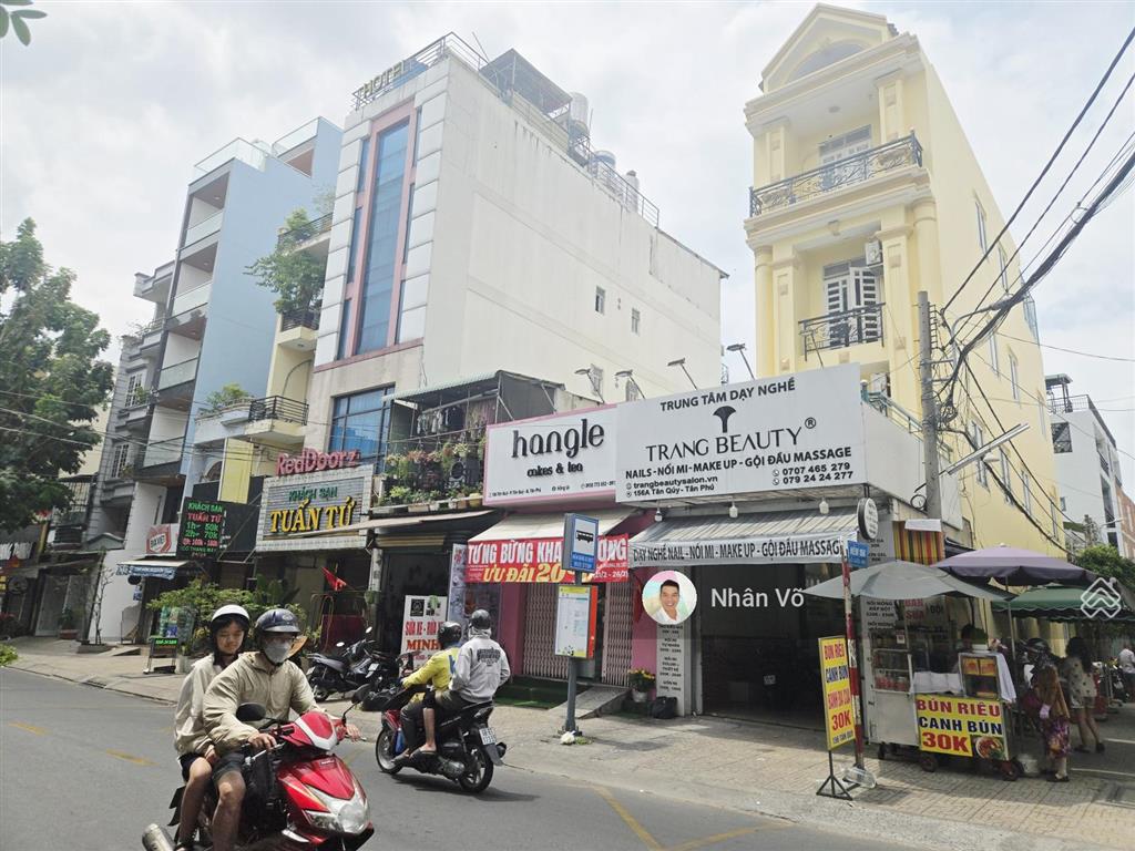 Khách sạn gần aeon tân phú. đang cho thuê 55tr/tháng. giá 19.5tỷ tl