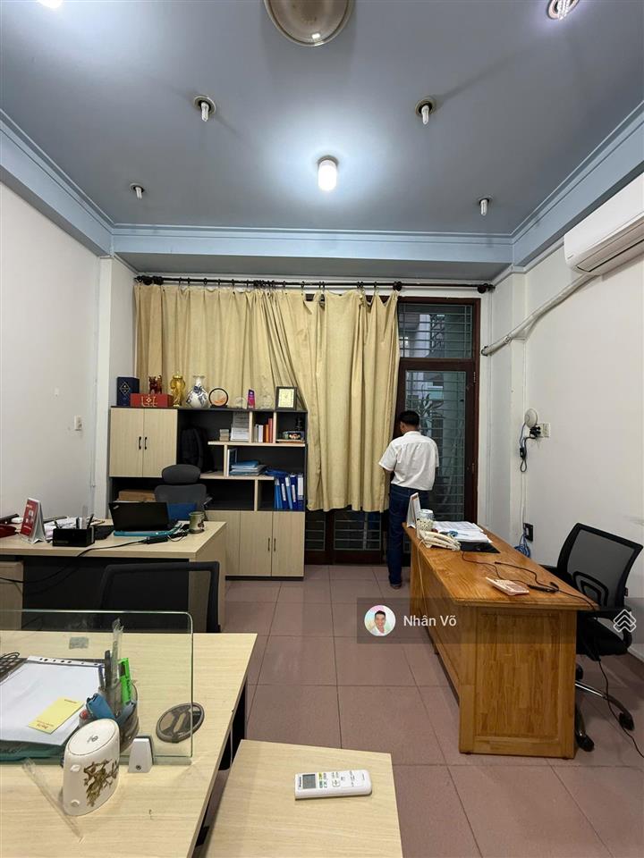 Hxh thông cộng hòa, 4.2mx20m, 4tầng. giá 13.7tỷ