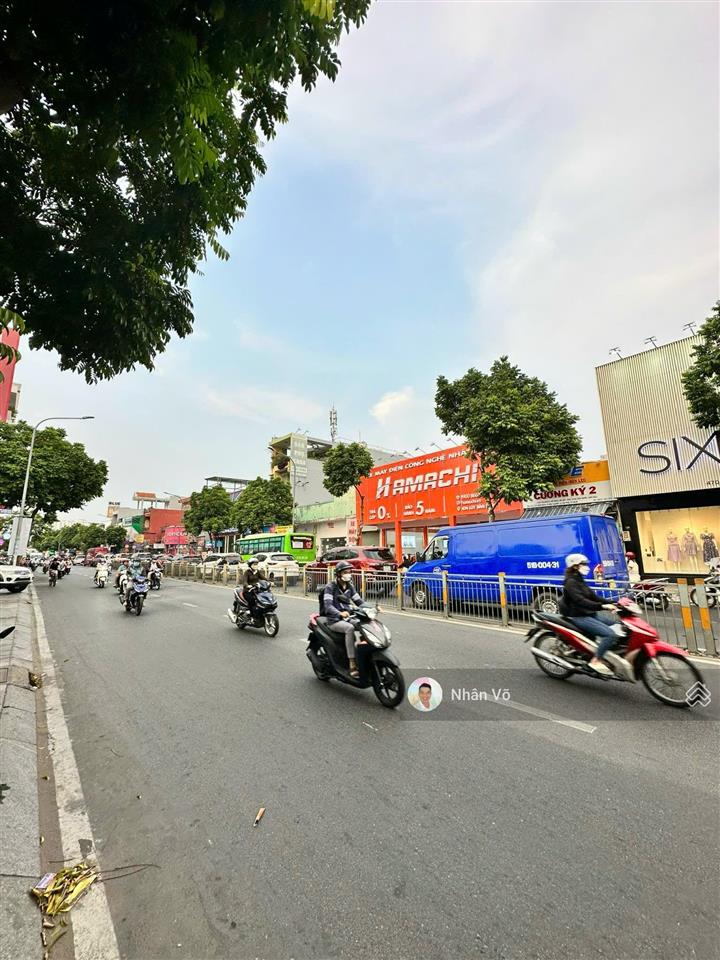 Mặt tiền lũy ban bích 412m2, ngang 7m, nở hậu 15m. vị trí đẹp. đang thuê 90tr/tháng. giá 50 tỷ tl