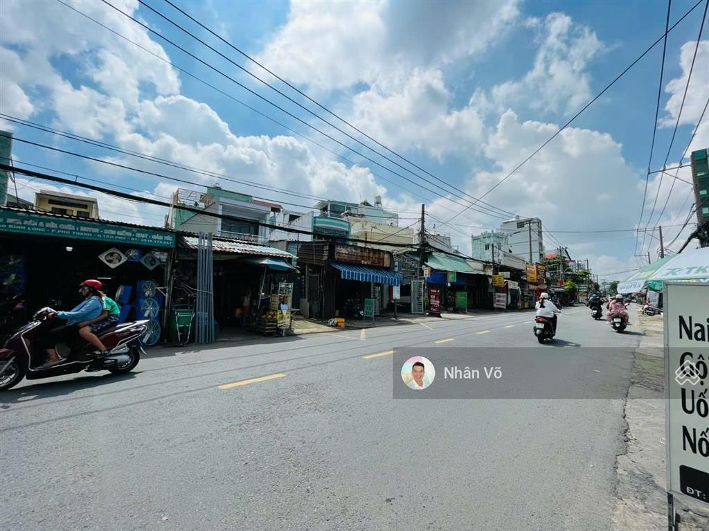 Mtkd bình long cách nguyễn sơn vài căn. dt 8.4mx29m, giá 25 tỷ tl