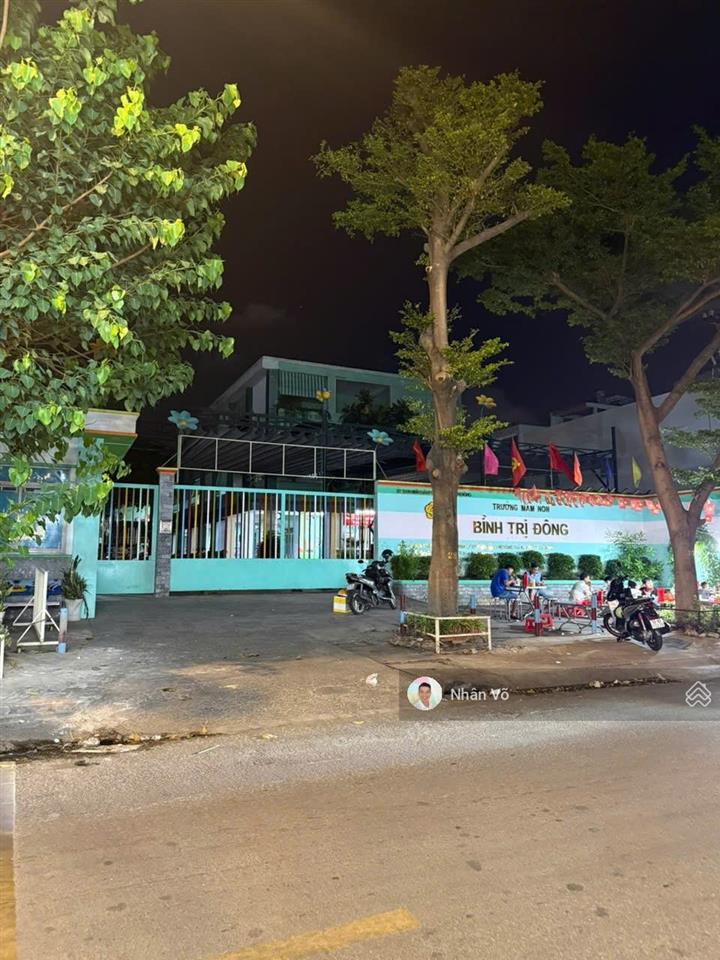 Mặt tiền kinh doanh sầm uất, đối diện chợ bình trị đông, công nhận xd đủ 4x22m, giá 9.8 tỷ tl