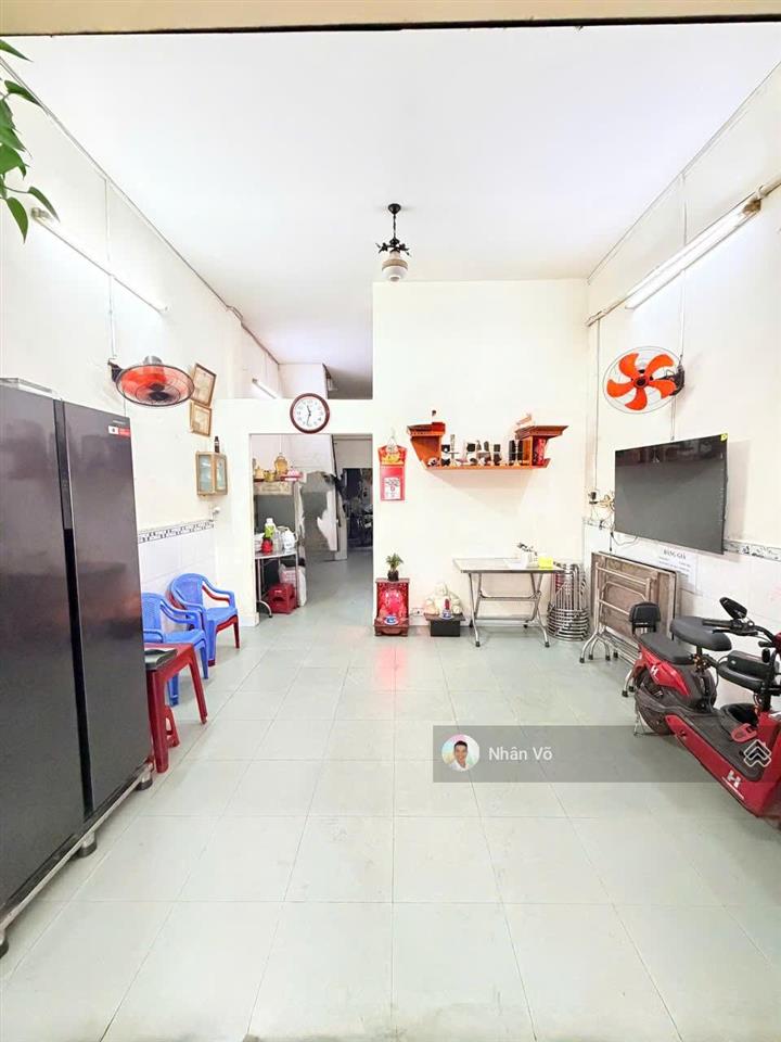 Mặt tiền ca văn thỉnh khu bàu cát. dt 4.4m x 18m, gác lửng. giá 13 tỷ tl