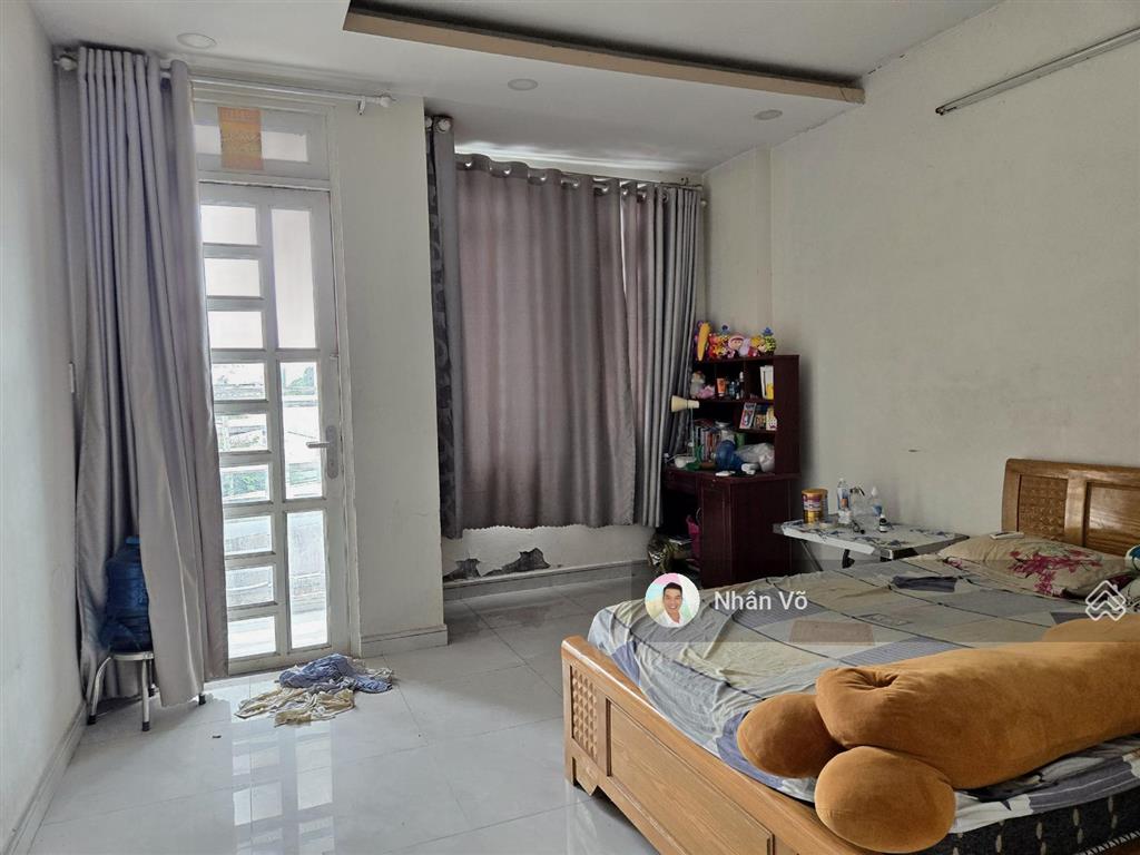Xe 7 chỗ để trong nhà, hẻm 6m cách aeon tân phú vài bước chân. 4x16m, 2 lầu. giá 6,2 tỷ tl