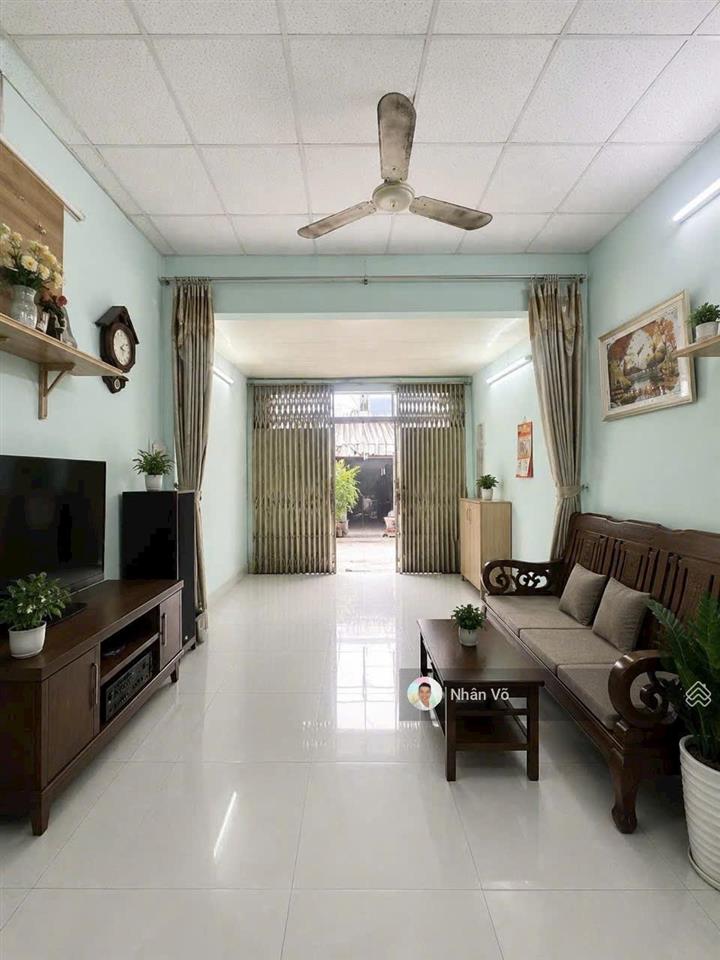 Nhà hẻm 8m vườn lài. dt 4x10.5m, 1 lầu. giá 5.4 tỷ