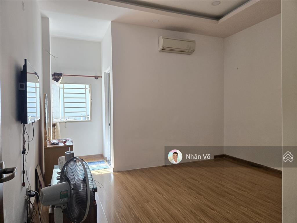 Nhà đẹp ở liền, hẻm thông thoại ngọc hầu  nguyễn sơn. dt 65m2, 4 tầng, 5pn. giá 9 tỷ tl