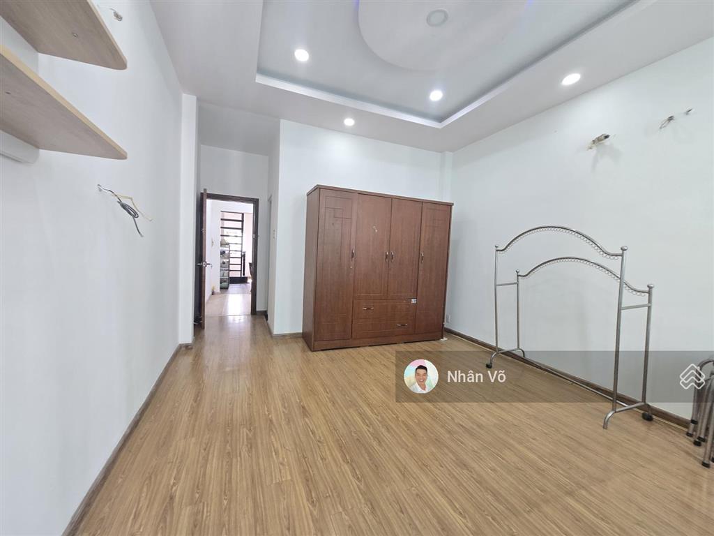 Nhà đẹp ở liền, hẻm thông thoại ngọc hầu  nguyễn sơn. dt 65m2, 4 tầng, 5pn. giá 9 tỷ tl