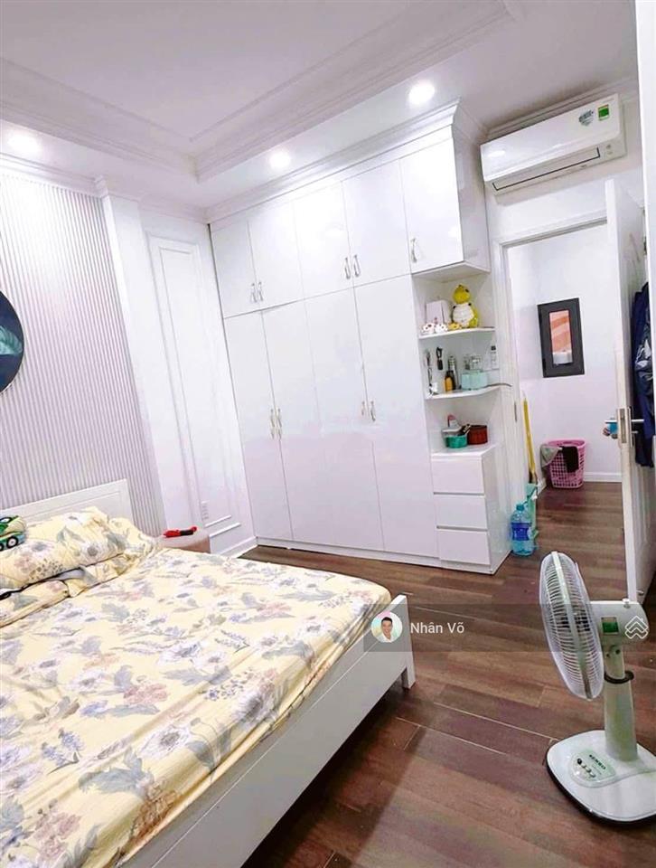 Nhà đẹp ở liền, khu trần văn ơnnguyễn cửu đàm. dt 4,5mx10m, 1 lầu. giá 5,7 tỷ tl