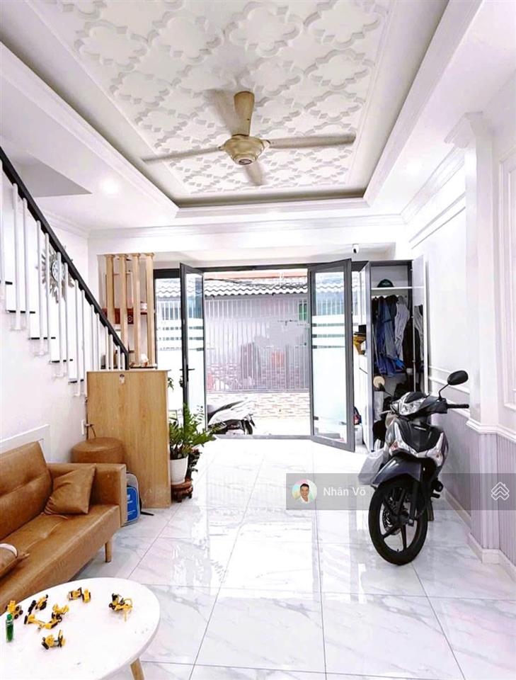 Nhà đẹp ở liền, khu trần văn ơnnguyễn cửu đàm. dt 4,5mx10m, 1 lầu. giá 5,7 tỷ tl