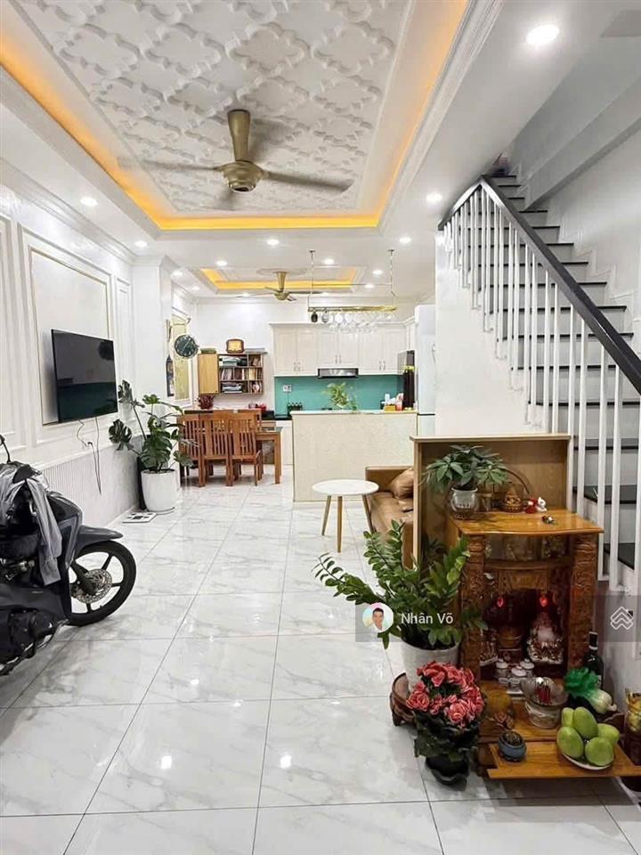 Nhà đẹp ở liền, khu trần văn ơnnguyễn cửu đàm. dt 4,5mx10m, 1 lầu. giá 5,7 tỷ tl