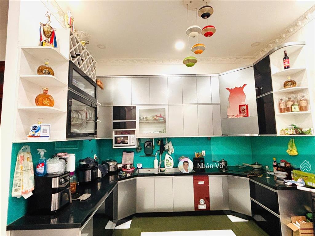 24.5 tỷ tl  biệt thự mặt tiền đường 13m. diện tích 6.7m x 17.2, 3 lầu, thang máy