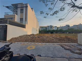 Vip lái thiêu đất the seasons 200m2, trung tâm tiện ích