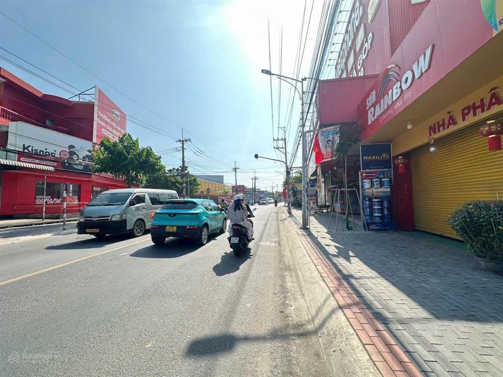 Chính chủ bán nhà 3pn + 13 phòng trọ  vừa ở vừa kinh doanh mt 22/12