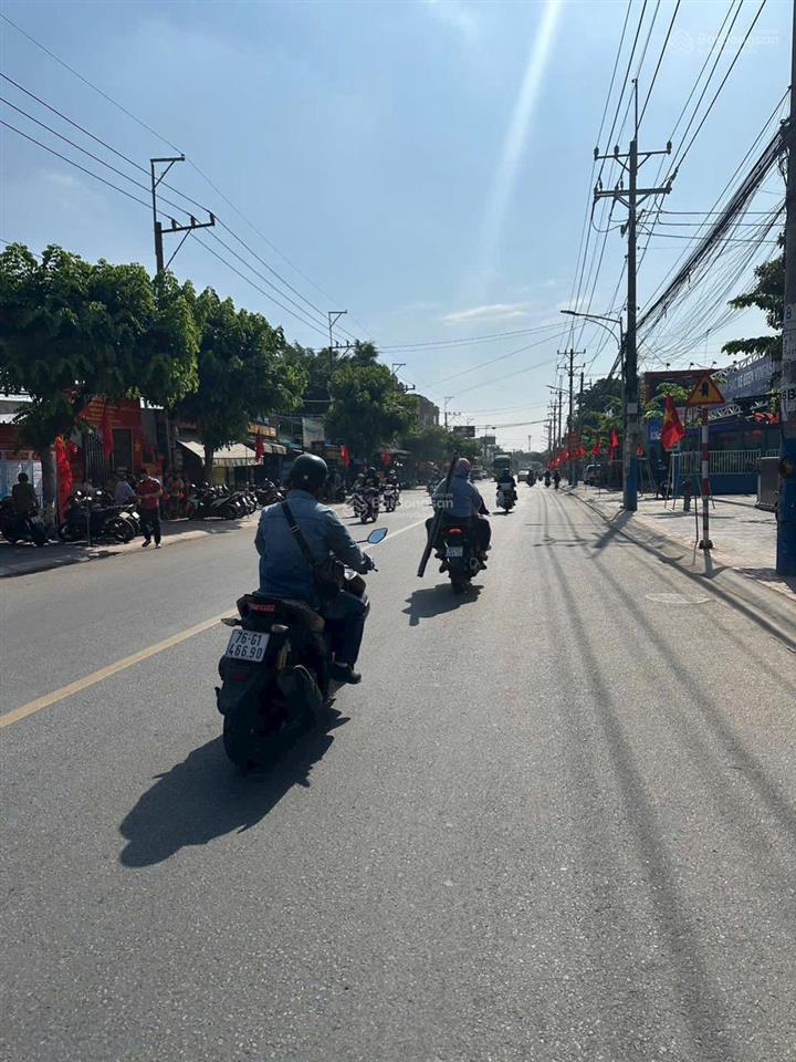 Chính chủ bán nhà 3pn + 13 phòng trọ  vừa ở vừa kinh doanh mt 22/12