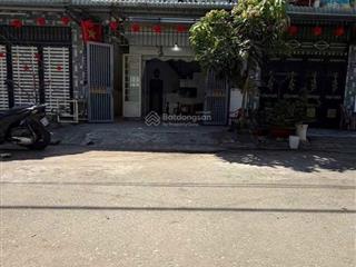 Tôi bán nhà 1 lầu kdc trường sơn dt 70m2, giá rẻ hơn 300tr