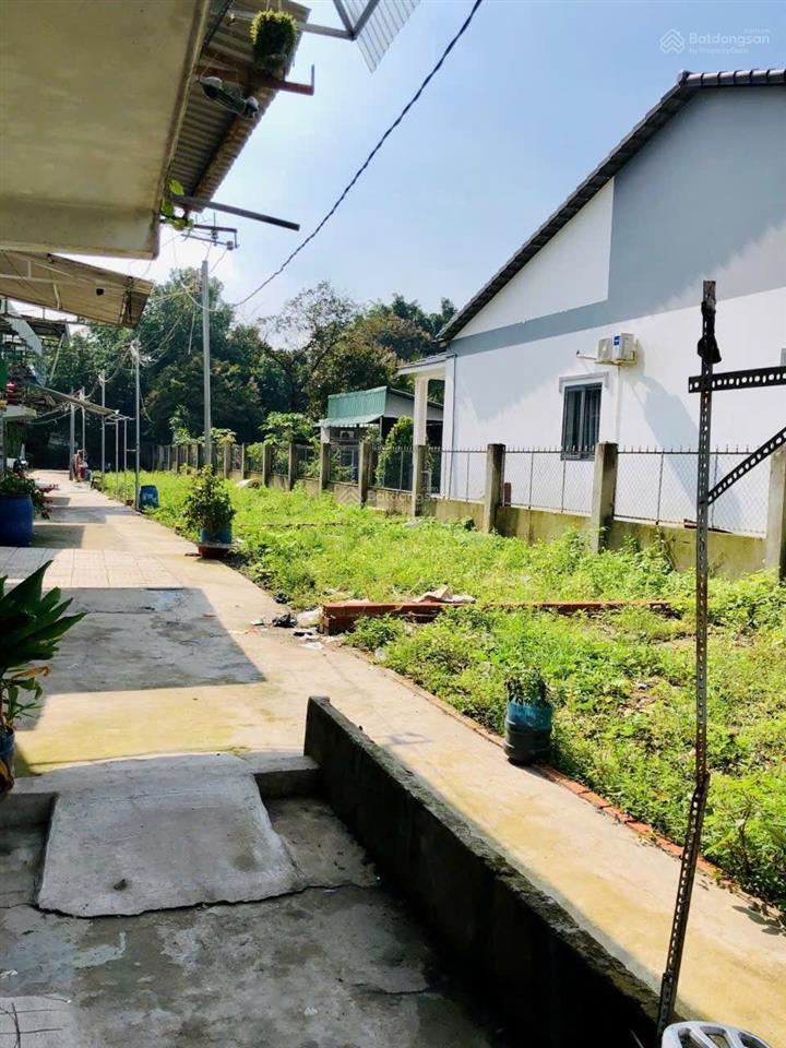 Kẹt tiền bán nhà + 6 phòng trọ 120m2 ngay chợ lái thiêu