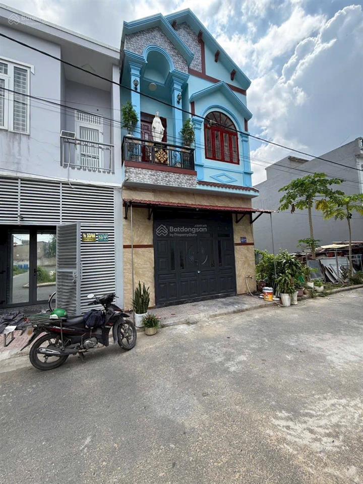 Kẹt tiền bán nhà lầu trệt kdc bình hòa ngay đường nguyễn du dt 60m giá 3,68 tỷ