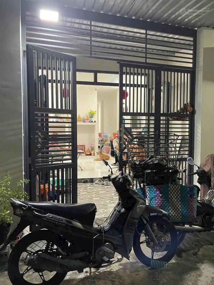 Kẹt tiền bán gấp nhà mới trung tâm lái thiêu dt 65m², dọn vào ở ngay