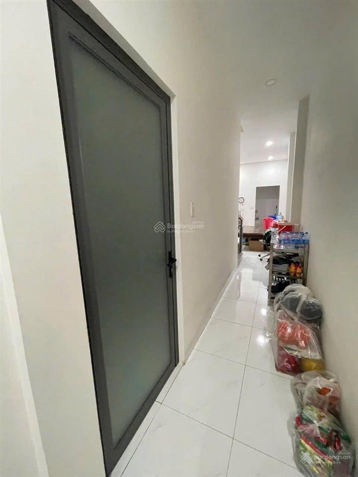 Kẹt tiền bán gấp nhà mới trung tâm lái thiêu dt 65m², dọn vào ở ngay