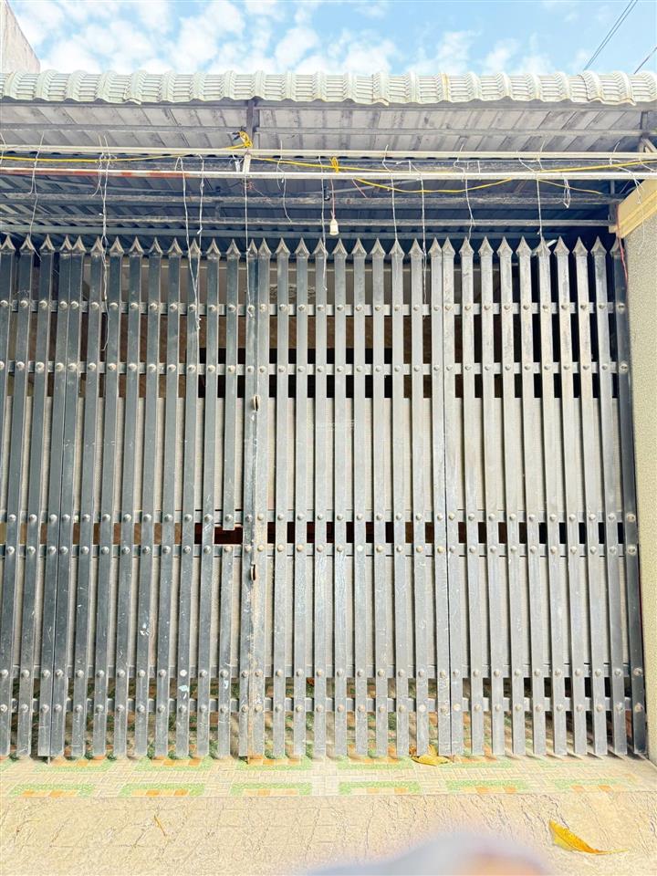 Kẹt tiền tôi bán nhà gác lửng bình hòa dt 115m , 3 phòng ngủ giá 4,25 tỷ
