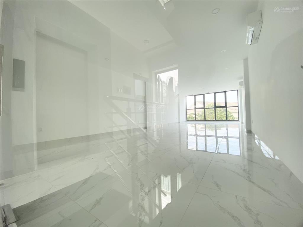 Cho thuê văn phòng 150m² hầm 2 lầu cao đức lân an phú, an khánh q2 sàn trống suốt giá 25tr/th