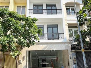 Cho thuê tòa nhà văn phòng 6 tầng 500m2 sàn trống suốt an phú an khánh, q2 giá từ 55tr/tháng