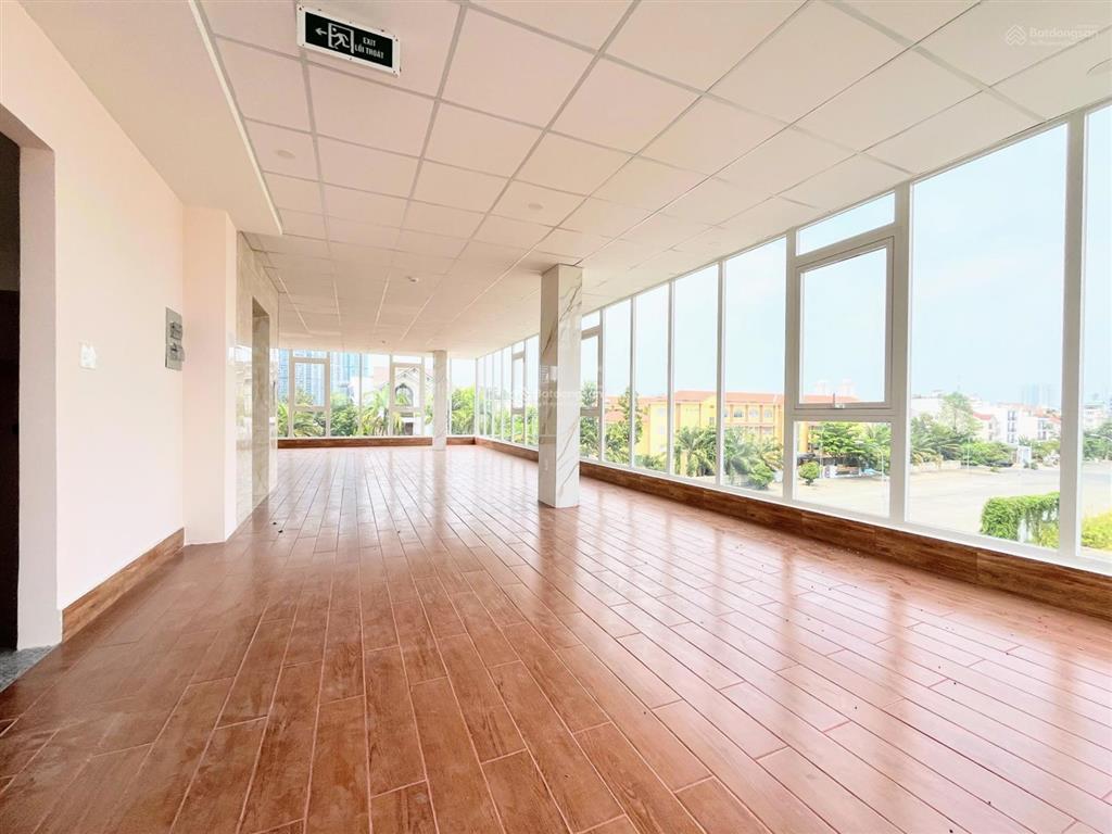 Cho thuê tòa nhà văn phòng 2 mặt tiền 800m2 sàn trục trần não  an khánh, quận 2