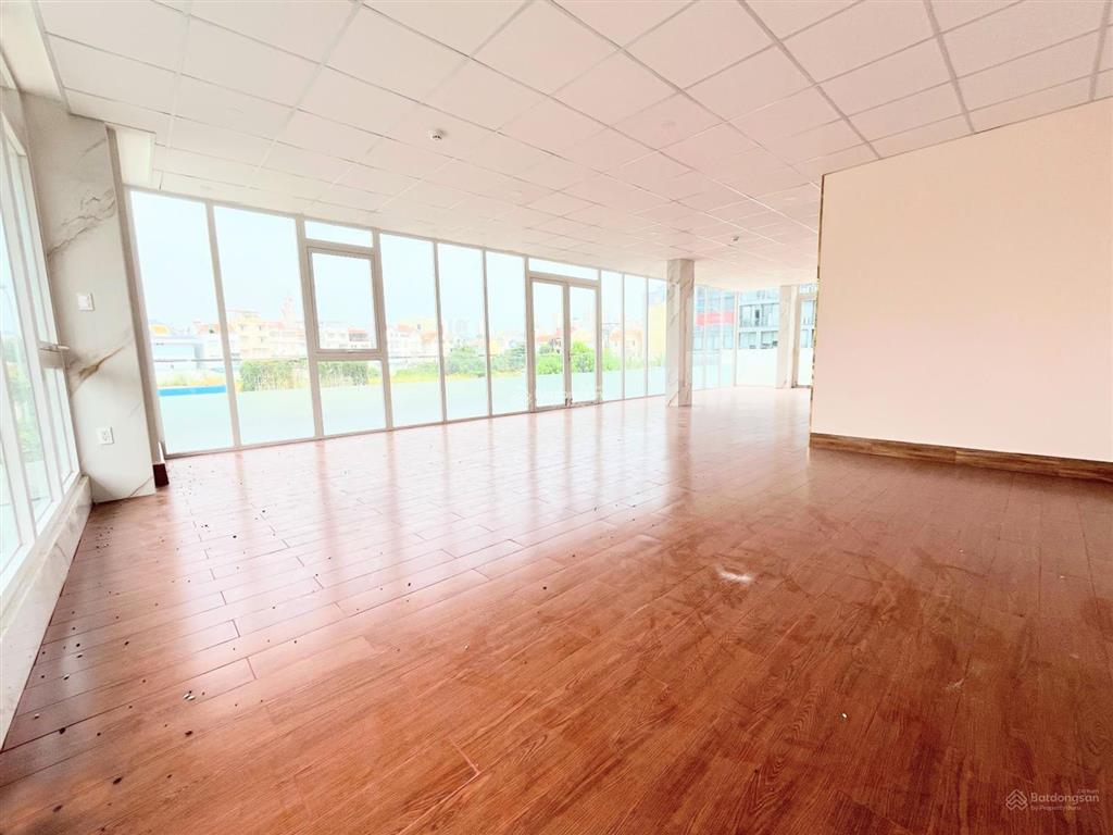 Cho thuê tòa nhà văn phòng 2 mặt tiền 800m2 sàn trục trần não  an khánh, quận 2