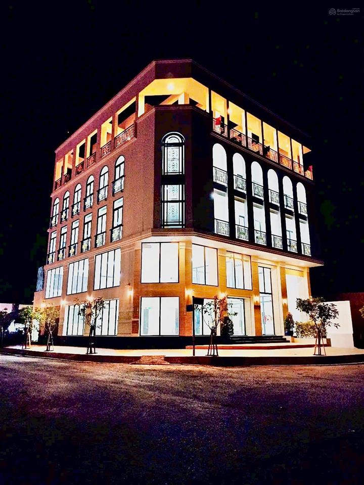 Cho thuê tòa nhà góc 2 mặt tiền 6 tầng 1.500m sàn trục lương định của, an phú an khánh, quận 2