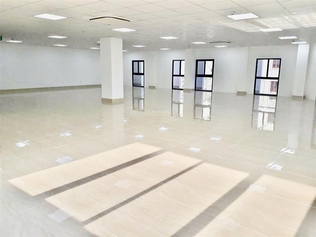 Cho thuê tòa nhà góc 2 mặt tiền 6 tầng 1.500m sàn trục lương định của, an phú an khánh, quận 2