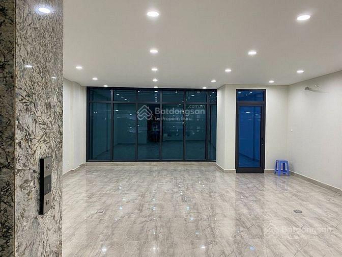 Cho thuê tòa nhà văn phòng ~750m2 khu đảo kim cương trung tâm q2 hầm 7 tầng nổi sàn trống suốt